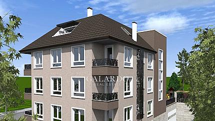 Spacious three-bedroom apartment in Karpuzitsa district