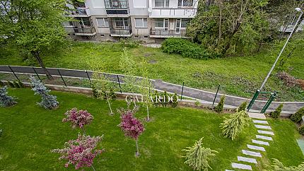 Luxuriously furnished three-room apartment for rent in Dianabad