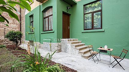 Brand new one-bedroom apartment in Top Center