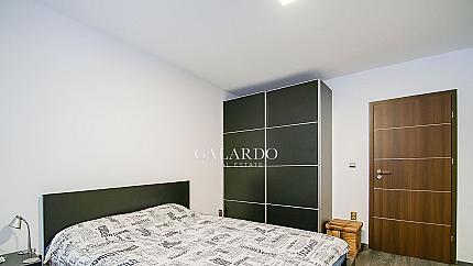 Тристаен апартамент за продажба  на Панорамен път