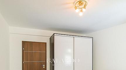 Тристаен апартамент за продажба  на Панорамен път