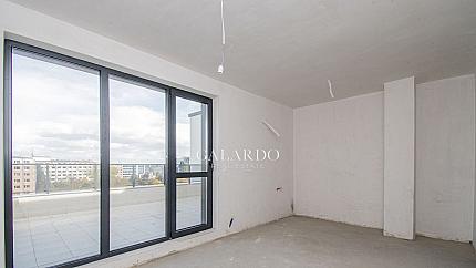 Панорамен апартамент с тераси в нова сграда с АКТ 16