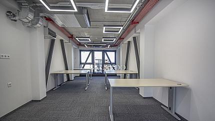 Офис под наем в луксозна сграда клас А в кв. Изток