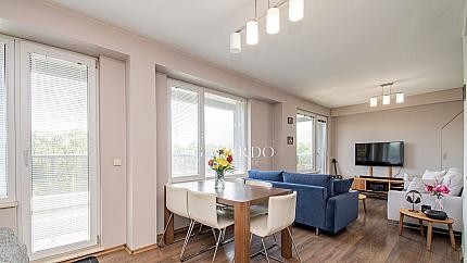 Апартамент с три спални в имиджова сграда в Лозенец