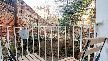 Двустаен  апартамент за продажна  на метри от ул. Оборище