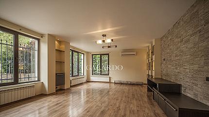 Еднофамилна къща с басейн в затворен комплекс, кв. Драгалевци