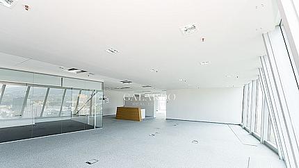 Office in business building, A-class