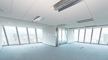 Office in business building, A-class