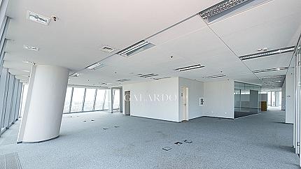 Office in business building, A-class