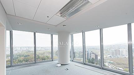 Office in business building, A-class