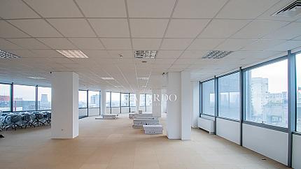 Office in a luxury office building in the district Druzhba 2