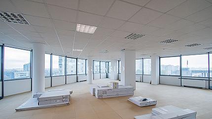Office in a luxury office building in the district Druzhba 2