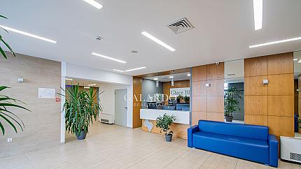 Office in a luxury office building in the district Druzhba 2