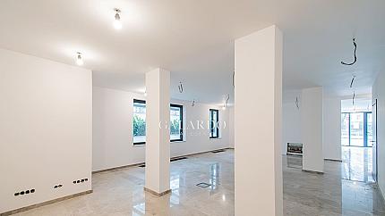 Retail space for rent in Oborishte District