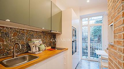 Двустаен  апартамент за продажба  на метри от ул. Оборище