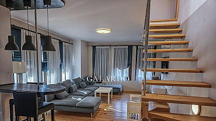 Романтичен мезонет с две спални под наем в сърцето на Стария Град