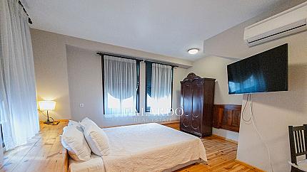 Романтичен мезонет с две спални под наем в сърцето на Стария Град