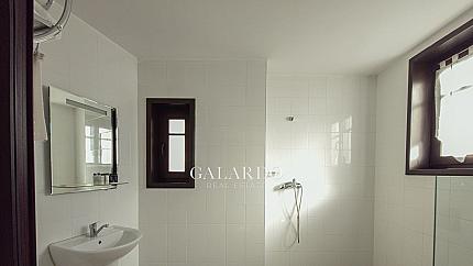 Романтичен мезонет с две спални под наем в сърцето на Стария Град