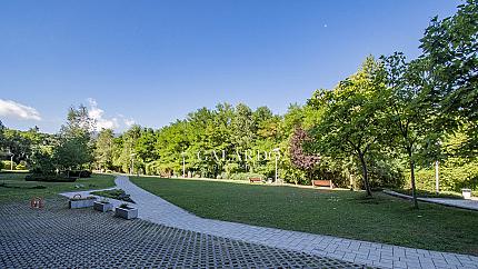 Fully furnished one bedroom apartment in a gated complex