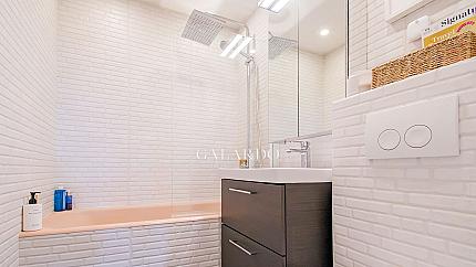 Designer 2-bedroom apartment minutes from Bulgaria metro station