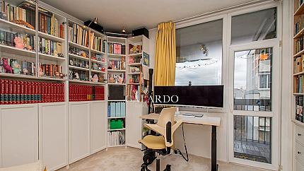 Designer 2-bedroom apartment minutes from Bulgaria metro station