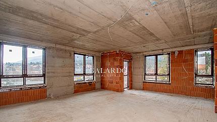 Spacious two-bedroom apartment in Knyazhevo district