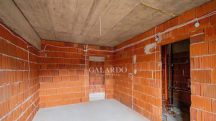 Spacious two-bedroom apartment in Knyazhevo district