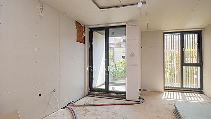 3-bedroom apartment in a gated complex