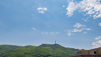 3-bedroom apartment in a gated complex