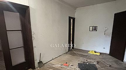 Apartment for renovation at 64 Vitosha Boulevard