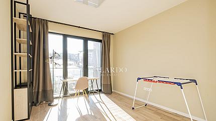 Кокетни къщи в затворен комплекс в Малинова долина