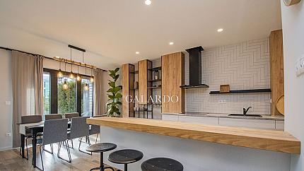 Кокетна къща в затворен комплекс в Малинова долина