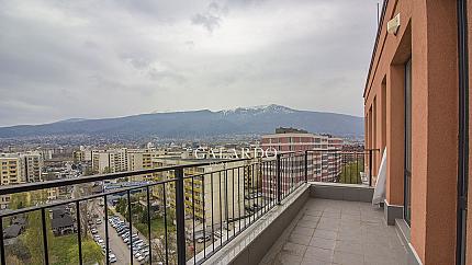 Едностаен апартамент в Студентски град с прекрасна гледка