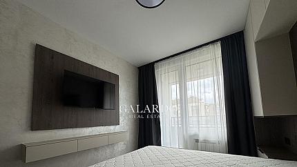 Луксозно обзаведен двустаен апартамент в кв. Малинова долина