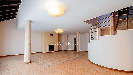 Четиристаен мезонет до Paradise Center и Южен парк