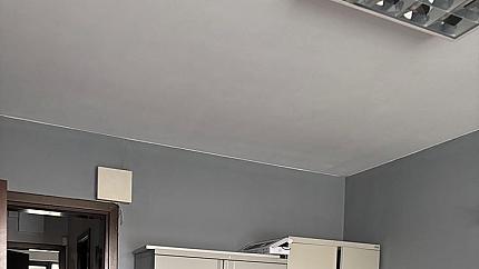 Офис под наем, Център