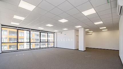 Spacious office with a panoramic view on "Simeonovsko Shosse" Blvd.