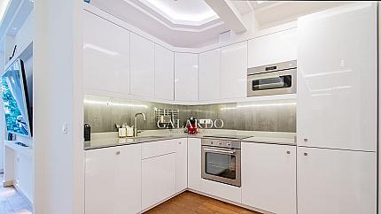 Exceptionally valuable property in the TOP center - the "Crystal" garden