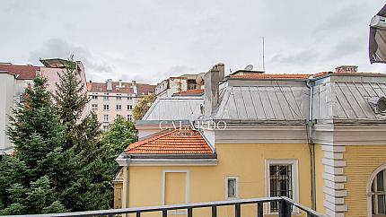 Exceptionally valuable property in the TOP center - the "Crystal" garden