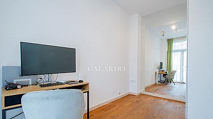 Exceptionally valuable property in the TOP center - the "Crystal" garden