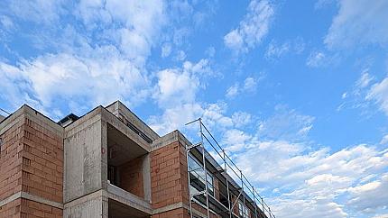 Стилен 2-стаен апартамент със собствен двор в  кв. Малинова долина