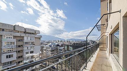 Stylish apartment in a representative building