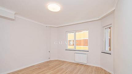 Office in Top Center, Stefan Karadja Street