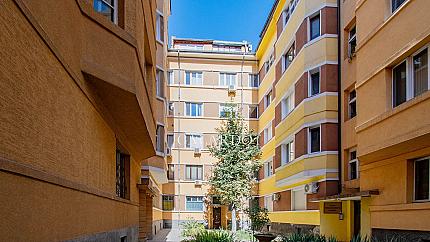 Office in Top Center, Stefan Karadja Street