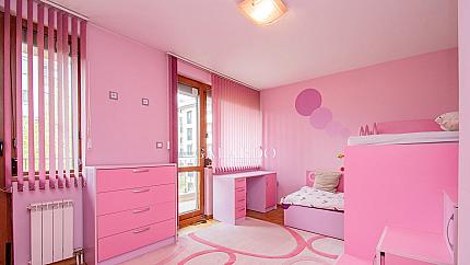 Aпартамент с две спални  под наем в кв. Белите брези