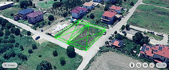 Инвестиционен парцел за жилищно строителство с три лица в Пловдив, Беломорски