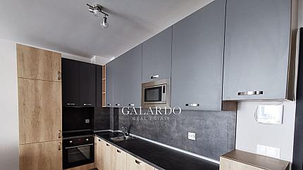 Уютен двустаен апартамент в затворен комплекс в Кръстова вада