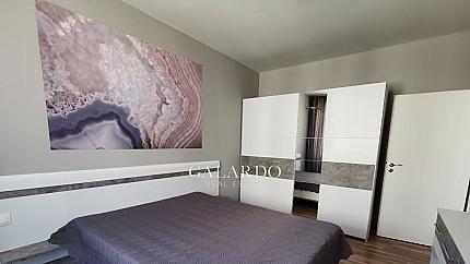 Уютен двустаен апартамент в затворен комплекс в Кръстова вада