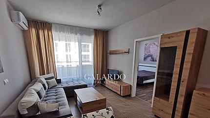 Двустаен апартамент в затворен комплекс до МОЛ Парадайс