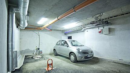 Просторен апартамент в представителна сграда